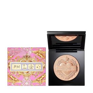 Pat McGrath highlighter